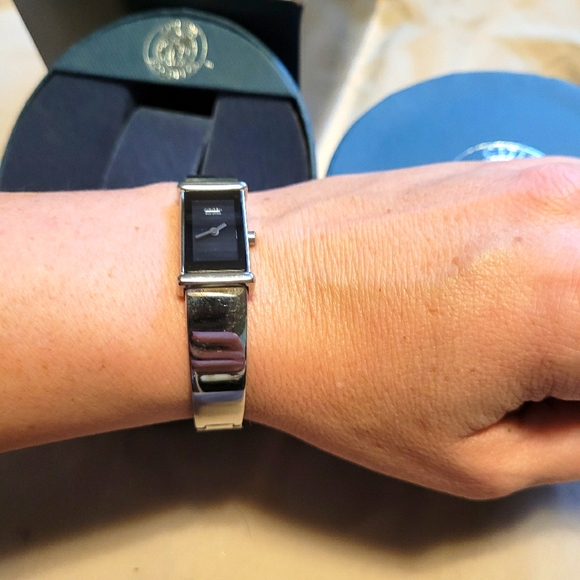 WOMEN'S CITIZEN ECO-DRIVE BANGLE WATCH EUC - Picture 3 of 16